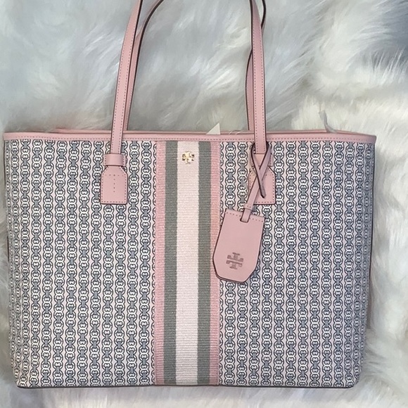 Tory Burch Handbags - 💕Tory Burch Gemini Link Canvas Zip Top Tote💕